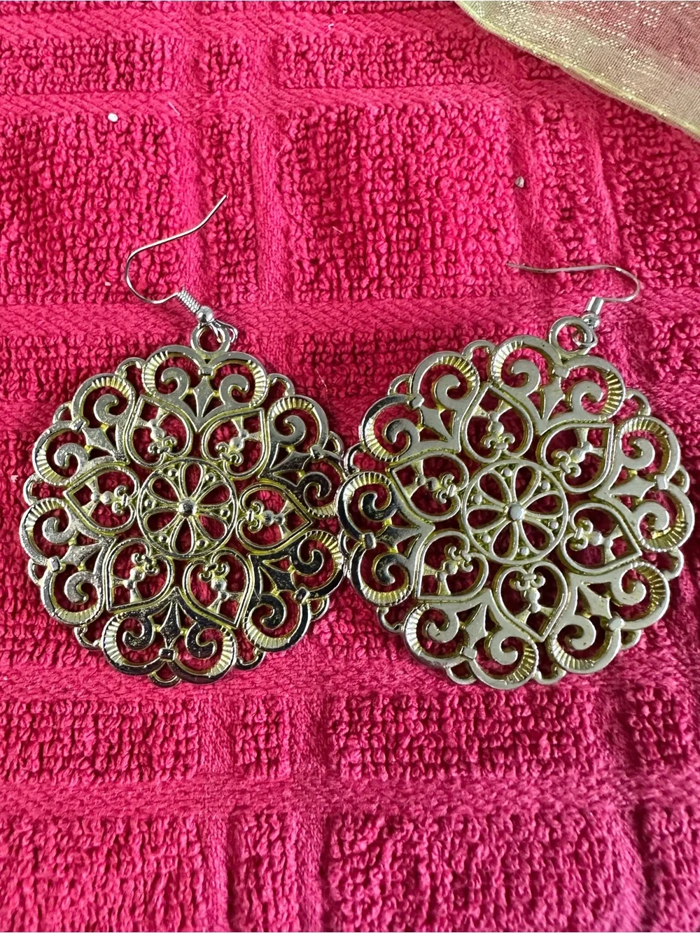 Source Unknown Gold Filigree Round Drop Earrings